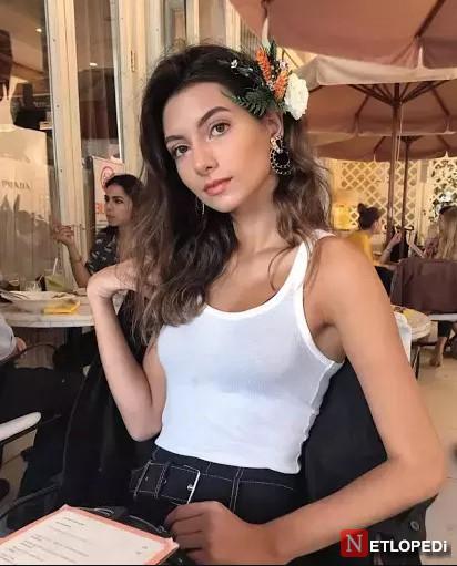 Buse İskenderoğlu Kimdir? Hayatı, Kariyeri ve Çalışmaları